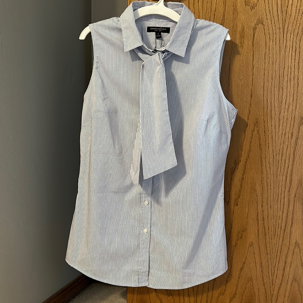 Banana Republic Riley tailored striped shirt